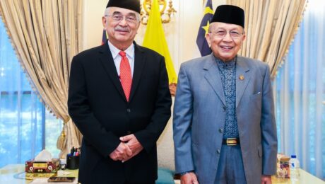 Kunjung Hormat daripada YBhg. Tan Sri Dato' Seri Utama Dr. Rais Yatim