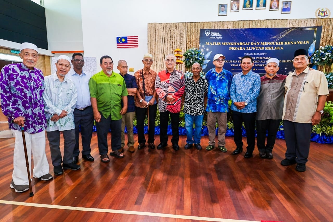 Majlis Menghargai dan Mengukir Kenangan TYT Yang di-Pertua Negeri Melaka Bersama Pesara-Pesara CEB/LLN/TNB Negeri Melaka