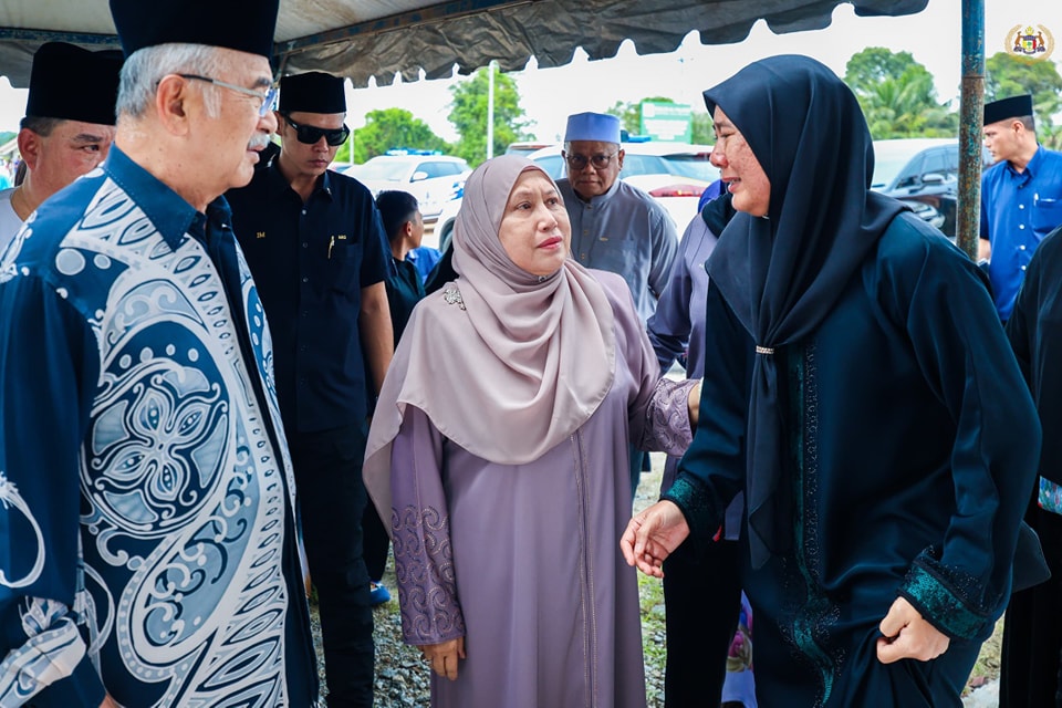 pemergian ayah kepada Cik Nur Ain binti Mohd Nasir