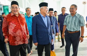 Solat Jumaat di Kompleks Islam Tuanku Muhriz di Universiti Sains Islam Malaysia (USIM)