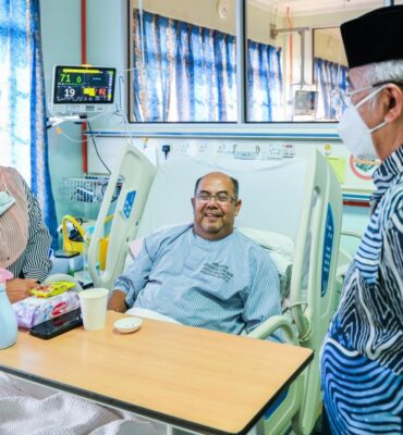 559492903_1277842371022753_4533456998799199216_n Menziarahi YBhg. Datuk Seri Haji Naim bin Abu Bakar