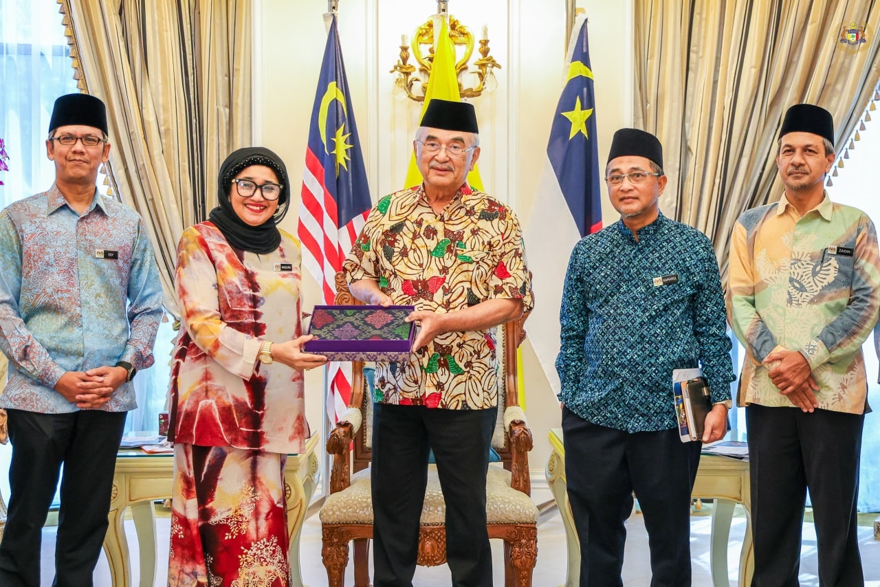 Kunjungan Hormat daripada YBhg. Dato' Haslina binti Abdul Hamid