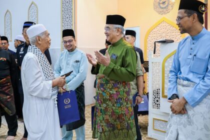 560345423_1276810741125916_8075243323599073803_n Solat Jumaat di Masjid As-Sabirin, Kampung Gelam, Tanjung Kling
