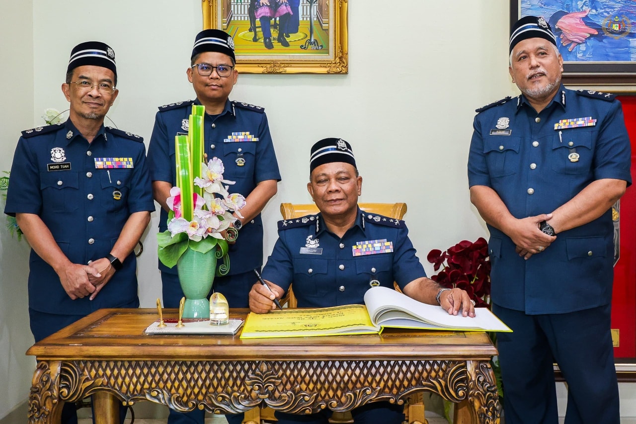Kunjungan Perpisahan daripada YDH Tuan Nadzri bin Che Ani