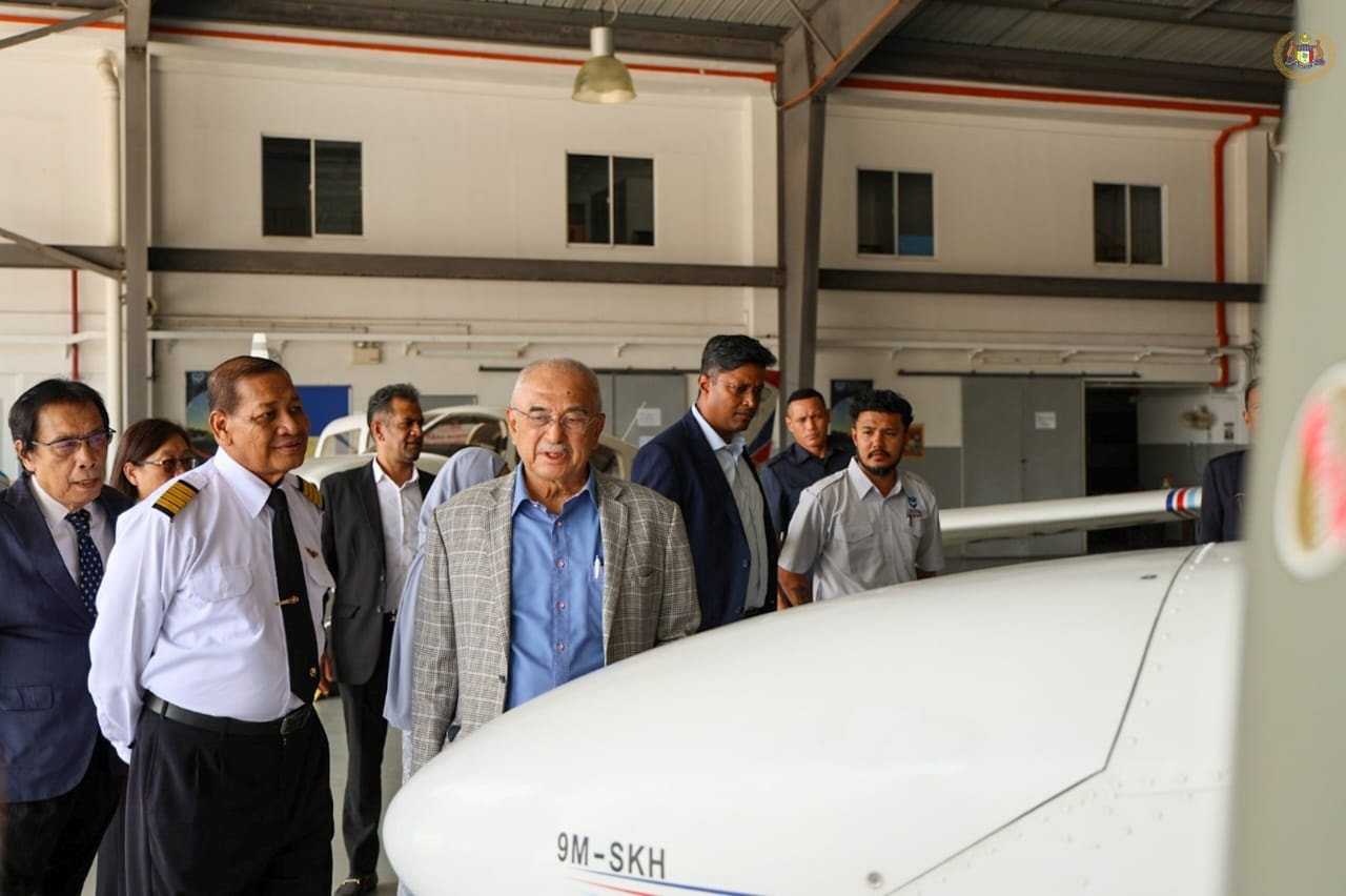 lawatan ke Malaysia Flying Academy (MFA) di Batu Berendam, Melaka