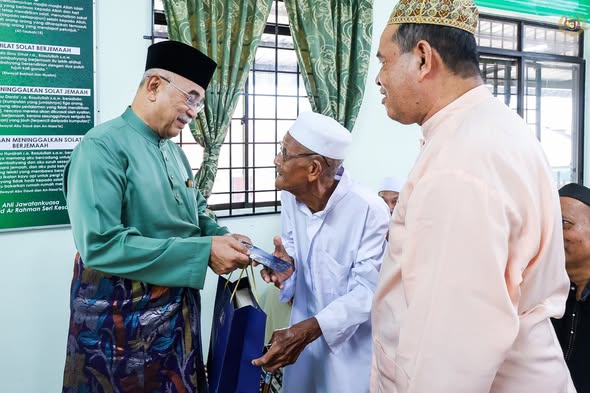  Solat Jumaat di Masjid Ar Rahman, Seri Kesang, Jasin