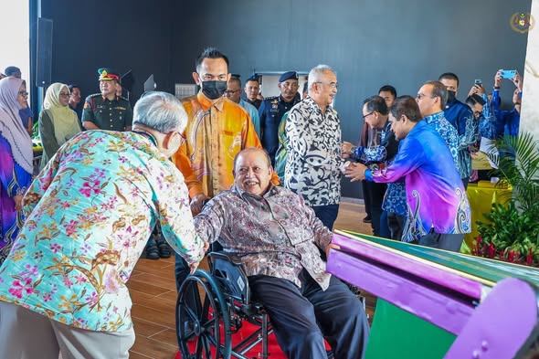 Majlis Peluncuran Buku "Never Fully Invest At All Times" dan Peluncuran Tahun Bisnes Operasi Angkasa Perlis 2026 