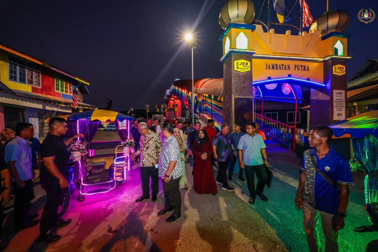 Lawatan di Kampung Warna Warni Perlis