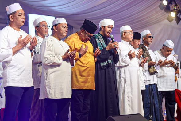 Majlis Melaka Berselawat Sempena Ambang Tahun Baharu 2026