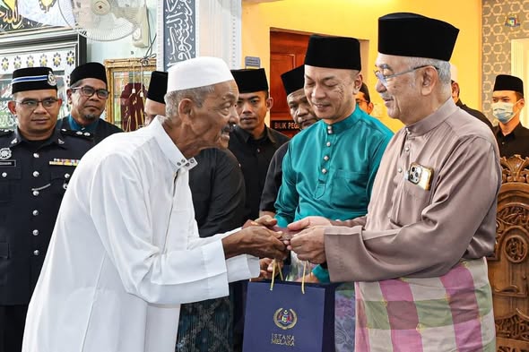 Solat Jumaat di Masjid Al-Ansar, Kampung Baru Kampung Baru, Alor Gajah