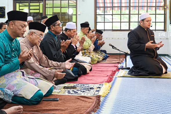 Solat Jumaat di Masjid Al-Ansar, Kampung Baru Kampung Baru, Alor Gajah