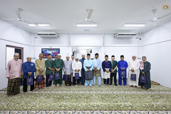 Solat Jumaat di Masjid Saidina Othman, Felda Tun Ghafar, Ayer Kangkong, Jasin