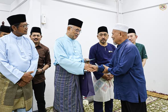 Solat Jumaat di Masjid Saidina Othman, Felda Tun Ghafar, Ayer Kangkong, Jasin