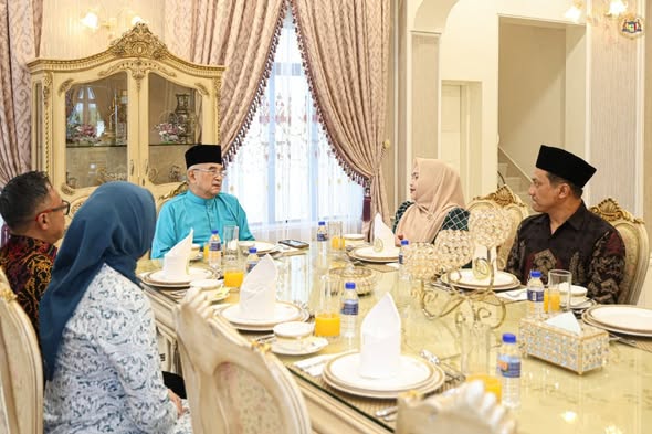 Kunjungan Hormat daripada Ibu Kasmarni, Bupati Bengkalis dan Bapak Dr. Ersan Saputra, Sekretaris Daerah (Sekda)