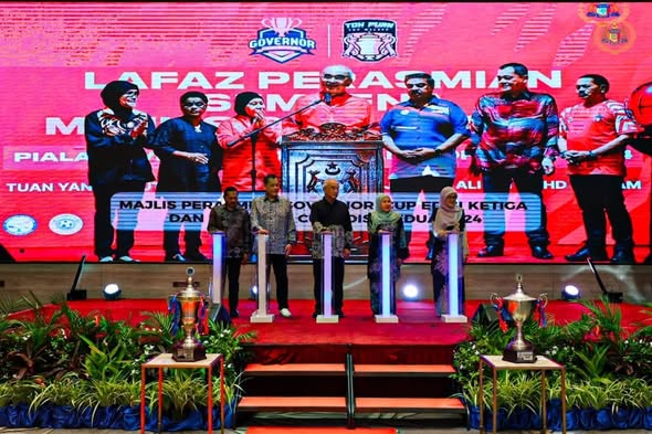 Majlis Penutup dan Penyampaian Hadiah Kejohanan Liga Bola Sepak Piala Tuan Yang Terutama Tun Seri Setia Dr. Haji Mohd Ali Bin Mohd Rustam (Governor Cup) Edisi Keempat Dan Liga Bola Jaring Piala Yang Amat Berbahagia Toh Puan Datuk Wira (Dr.) Hajah Asmah Binti Ab Rahman