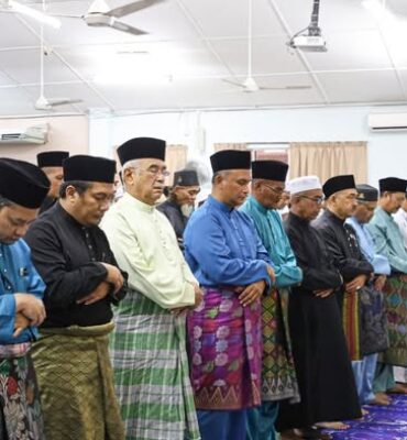 Solat Jumaat di Masjid Al Marbawi, Kampung Anak Ayer Merbau, Bemban