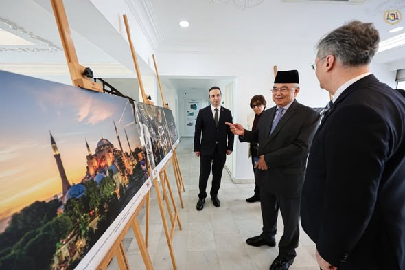 lawatan ke Yunus Emre Cultural Center Kuala Lumpur bersama TYT Salim Yuksel, Duta Besar Turki di Malaysia