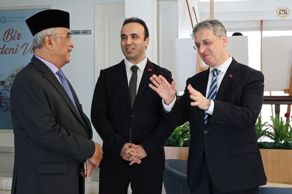 lawatan ke Yunus Emre Cultural Center Kuala Lumpur bersama TYT Salim Yuksel, Duta Besar Turki di Malaysia