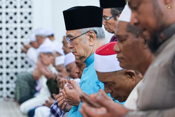 Solat Jumaat di Masjid Al Aminin, Batang Tiga, Klebang