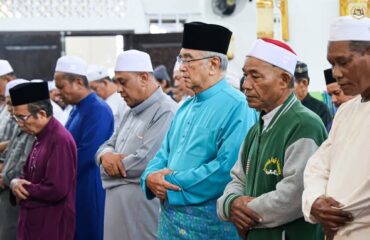 Solat Jumaat di Masjid Al Aminin, Batang Tiga, Klebang