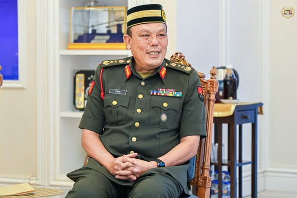 Kunjungan Hormat dari YBhg. Tuan Mejar Jeneral Sani bin S Omar, Panglima Divisyen Ketiga Infantri