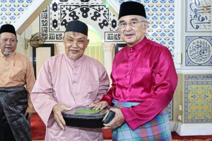 Solat Fardhu Isyak dan Tarawih di Masjid Raudhatul Jannah, Bukit Katil