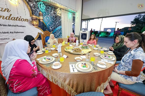Majlis Berbuka Puasa bersama World Youth Foundation (WYF) serta Pertubuhan-Pertubuhan Bukan Kerajaan (NGO) di Istana Melaka