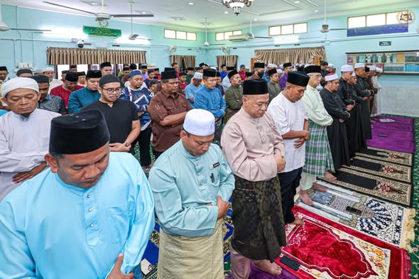 Solat Jumaat di Masjid Ar-Rahmah Kampung Panchor, Durian Tunggal, Melaka
