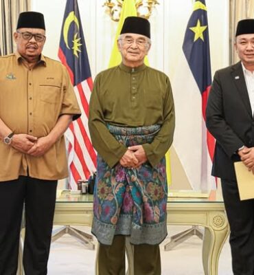 Pertemuan bagi Mendengar Taklimat Penerangan dan Perkembangan semasa Kerajaan Negeri Melaka