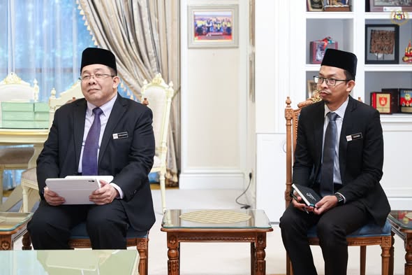 Kunjungan Hormat daripada YB. Senator Dr. Zulkifli Hasan, Menteri di Jabatan Perdana Menteri (Hal Ehwal Agama) dan YBhg. Dato' Dr. Sirajuddin bin Suhaimee, Ketua Pengarah Jabatan Kemajuan Islam Malaysia (JAKIM)