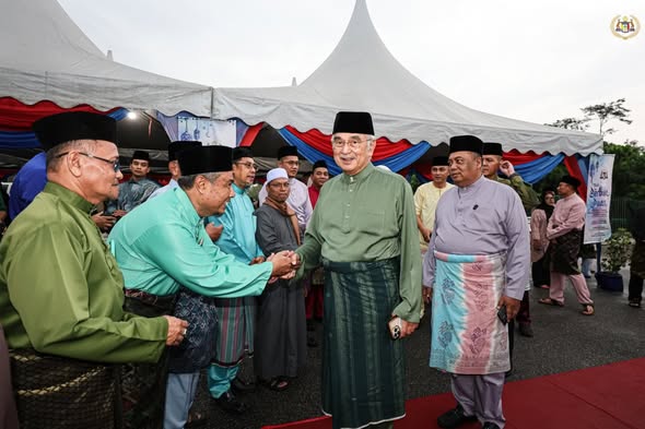 Majlis Berbuka Puasa dan Tarawih bersama Masyarakat DUN Ayer Limau