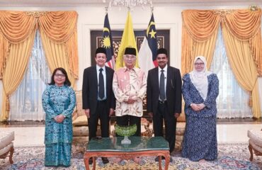 unjungan Hormat daripada YA Tuan Suria Kumar A/L Durairaj Johnson Paul, Hakim Mahkamah Tinggi 1 Melaka dan YA Dato' Sri Raja Segaran A/L S. Krishnan, Hakim Mahkamah Tinggi 3 Melaka