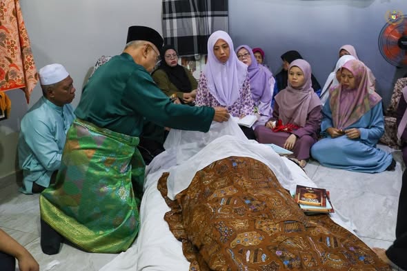 Penghormatan Terakhir kepada Allahyarhamah Hajah Patimah binti Aman di Masjid Ar-Rahmah