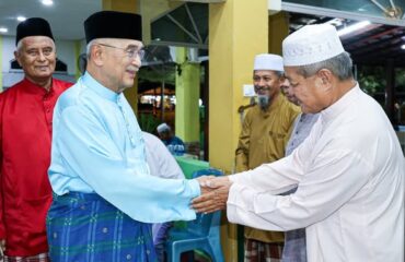 Solat Isyak dan Solat Sunat Tarawih di Masjid Jamek Al-Huda, Tambak Balai Panjang, Melaka