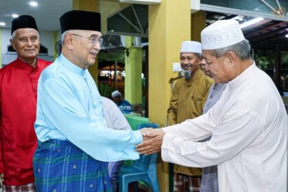 Solat Isyak dan Solat Sunat Tarawih di Masjid Jamek Al-Huda, Tambak Balai Panjang, Melaka