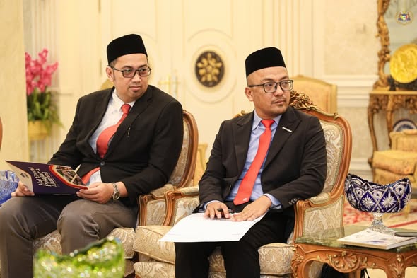 Kunjungan Hormat daripada YBhg. Profesor Dr. Mohd Izani bin Mohd Zain, Timbalan Naib Canselor (Hal Ehwal Pelajar dan Alumni) Universiti Malaysia Terengganu di Istana Melaka, Bukit Beruang