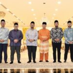 Kunjungan Hormat daripada YB Tuan Haji Manndzri bin Haji Nasib, Pengerusi RISDA di Istana Melaka, Bukit Beruang