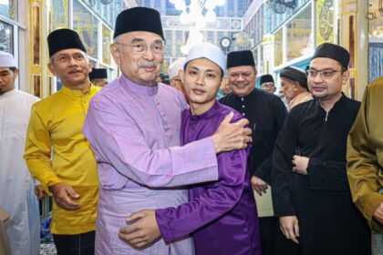 Rakaman detik-detik pengislaman saudara Zaimizam bin Kamil
