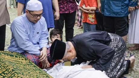 656453686_1417123580427964_3127551592764887644_n Memberikan Penghormatan Terakhir dan Menunaikan Solat Jenazah kepada Allahyarham Datuk Wira Haji Rashid Redza Mohd Saleh, Mantan Mufti Kerajaan Negeri Melaka