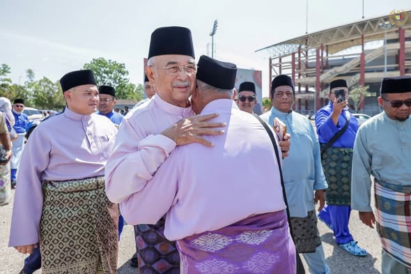 Majlis Rumah Terbuka Hari Raya Aidilfitri YB. Datuk Rais bin Datuk Wira Yasin, EXCO Kanan Perumahan, Kerajaan Tempatan, Saliran, Perubahan Iklim dan Pengurusan Bencana