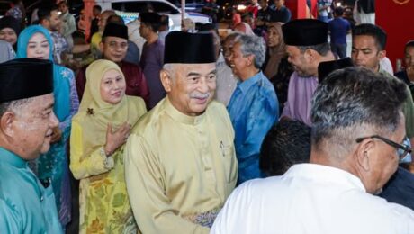 Majlis Rumah Terbuka Hari Raya Aidilfitri YB Datuk Wira Ibrahim Durum, Speaker Dewan Undangan Negeri Melaka bersama YB Datuk Rosli bin Abdullah,