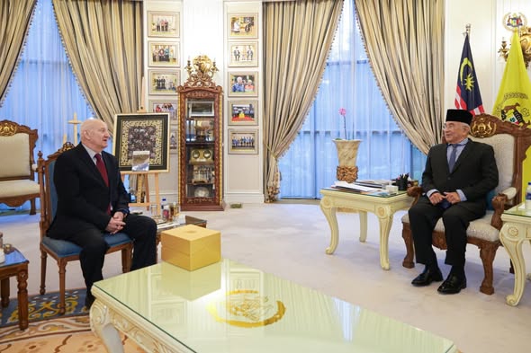 Perjumpaan bersama Ambassador Mr. Ivan Hotek, mantan Duta Besar Republic Czech ke Malaysia