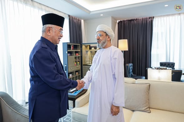 Perjumpaan bersama TYT Sheikh Ahmed Saud Al-Siyabi, Secretary General Office of the Grand Mufti, Sultanate of Oman