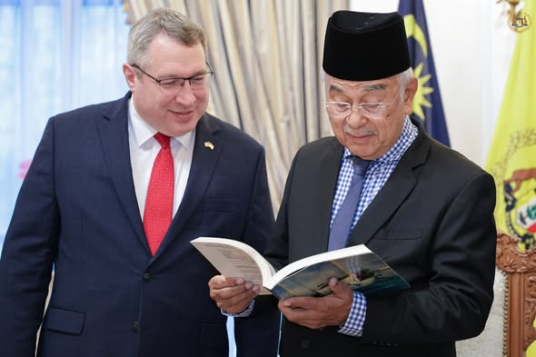 Kunjungan Hormat Encik David H. Gamble Jr., Pegawai Bahagian Kuasa Usaha Sementara, Pejabat Kedutaan Besar Amerika Syarikat