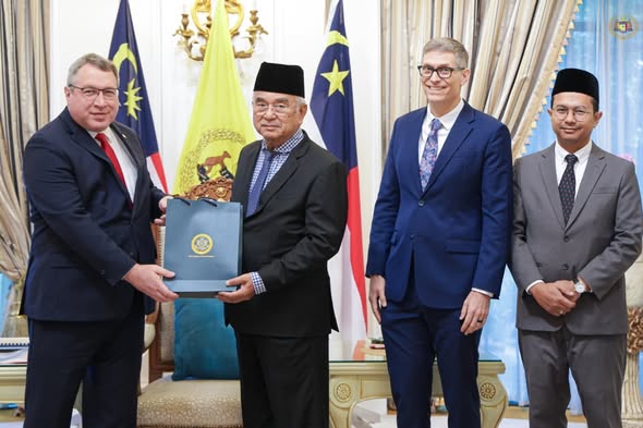 Kunjungan Hormat Encik David H. Gamble Jr., Pegawai Bahagian Kuasa Usaha Sementara, Pejabat Kedutaan Besar Amerika Syarikat