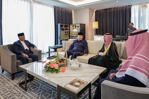 Perjumpaan bersama Sheikh Dr. Mohammed Ahmed Gharawi, Rabitah, Muslim World League (Malaysia) dan Dato Sri Syed Hussien Abd Kadir Al-Habshee