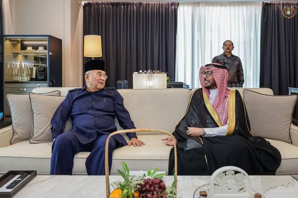 Perjumpaan bersama Sheikh Dr. Mohammed Ahmed Gharawi, Rabitah, Muslim World League (Malaysia) dan Dato Sri Syed Hussien Abd Kadir Al-Habshee