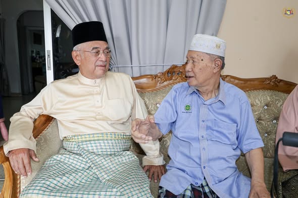 Solat Jumaat di Masjid Al-Abrar, Semabok, Melaka