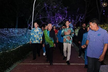 lawatan ke “Luna Lights Wonderland” di Taman Seribu Bunga