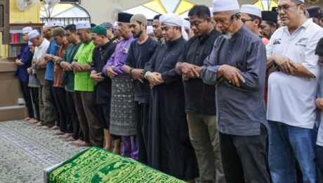 Penghormatan terkahir kepada Allahyarhamah Intan Herlina binti Jasmi, anggota Jabatan Pengurusan Korporat & Komuniti Majlis Bandaraya Melaka Bersejarah (MBMB)